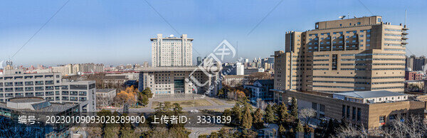 大學(xué)現(xiàn)代化校園辦公樓全景圖