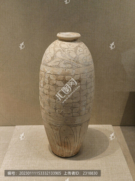 登封窯地劃紋梅瓶