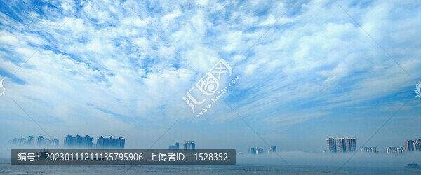 江上平流霧