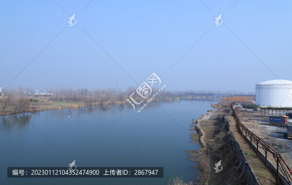 河流