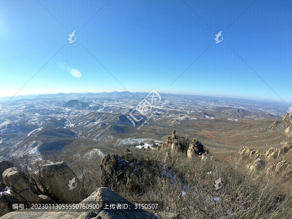 雪綴群山