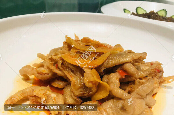去骨鳳爪