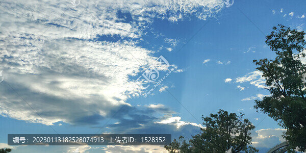 夏日云彩