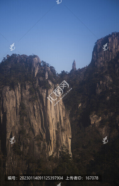 懸崖峭壁