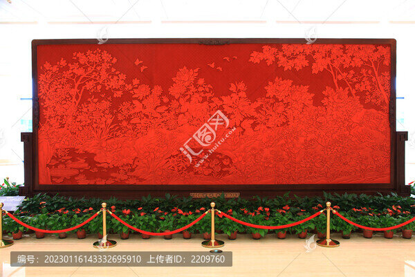 雕漆屏風(fēng)百花齊放