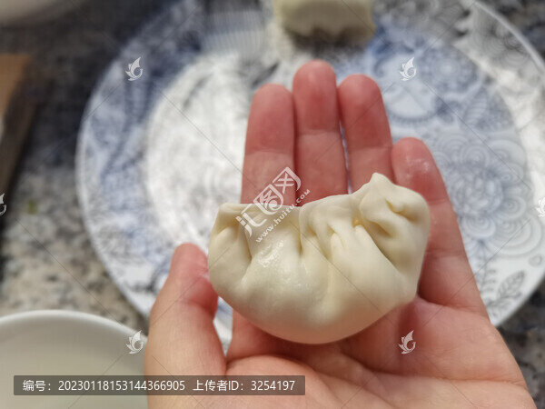 水餃