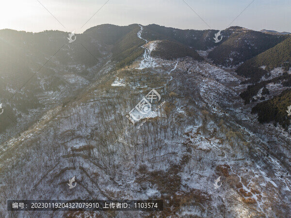 航拍濟(jì)南藏龍澗雪景