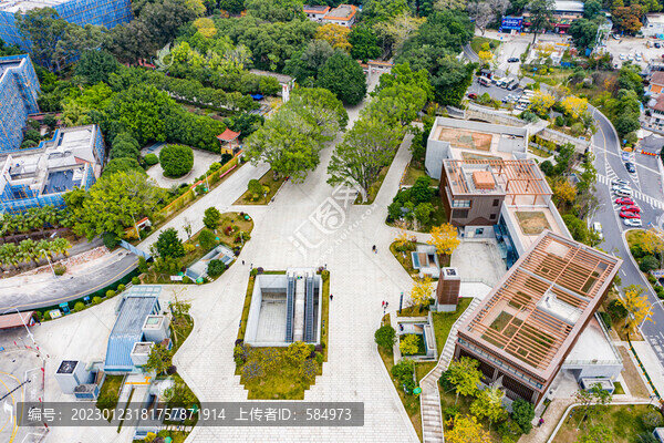 航拍福州鼓山風(fēng)景區(qū)山腳下廣場