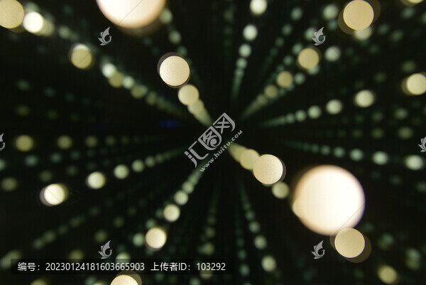 無限縱深散布的光點(diǎn)