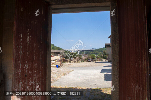 門口
