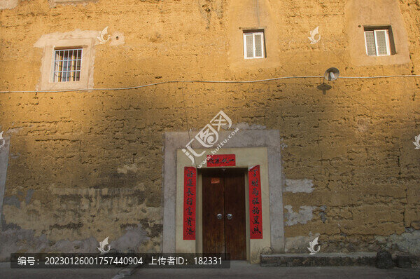 民居大門墻壁