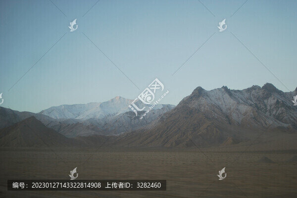 西藏青藏鐵路高原無人區(qū)