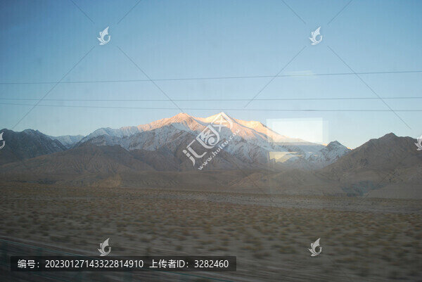 西藏青藏鐵路高原無人區(qū)