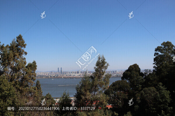 山上的風(fēng)景