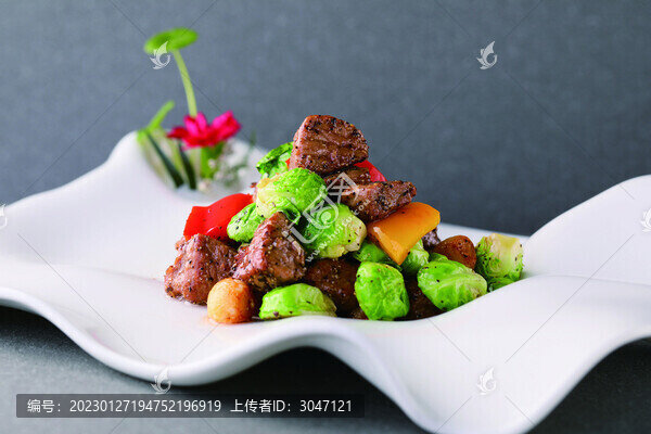 金蒜牛肉粒