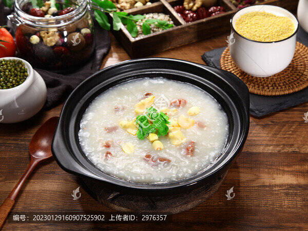 蓮子瘦肉粥