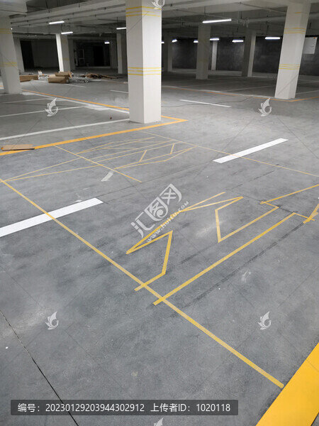 地坪車(chē)位地面劃線(xiàn)