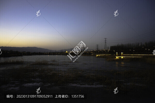夜景公園古建筑晚霞攝影走廊