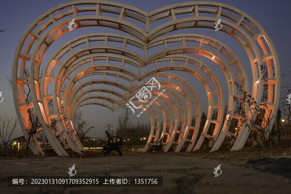 公園戀愛(ài)燈光愛(ài)心建筑