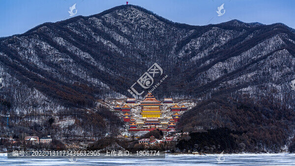 吉林松花湖景區(qū)的傳統(tǒng)建筑