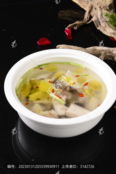 茶油梅魚湯