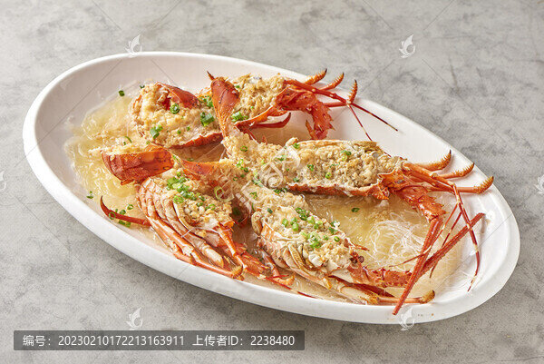 金蒜粉絲蒸龍蝦仔