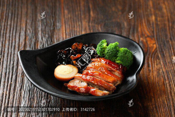 脆皮烤鴨飯
