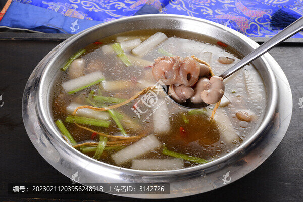 藥膳牛鞭湯
