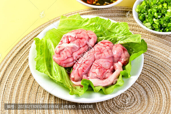 一碟豬腦