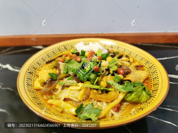 干拌螺螄粉
