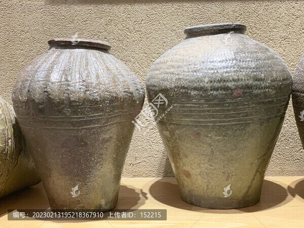 老舊壇子