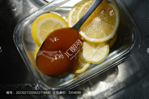 一勺蜂蜜與一碗檸檬