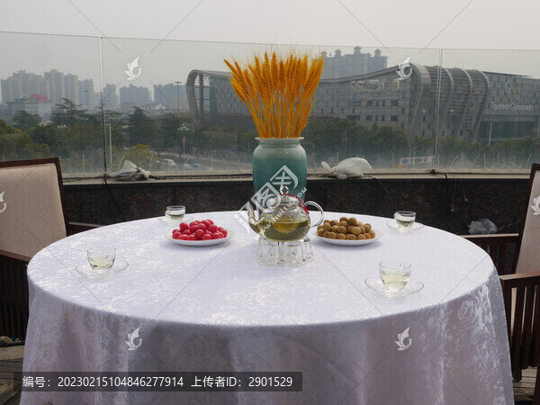 觀景臺(tái)餐桌
