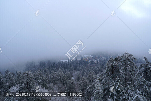 峨眉山