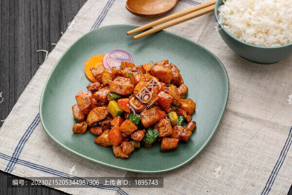 宮爆雞丁宮保雞丁