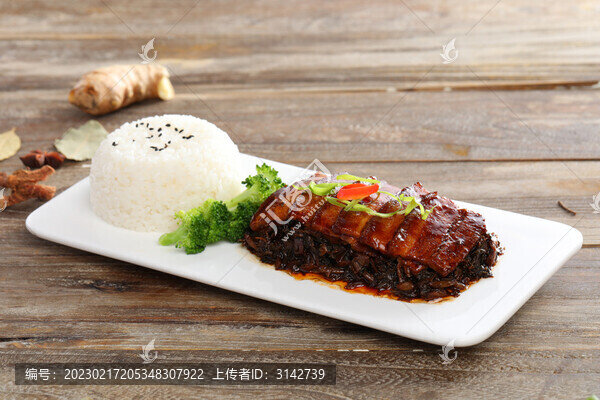 梅菜扣肉飯