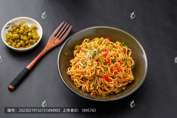 方便熱干面