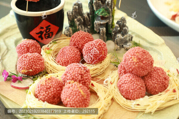 油炸脆皮蝦仁肉丸