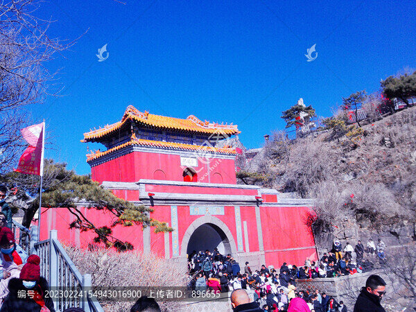 泰山風(fēng)光南天門