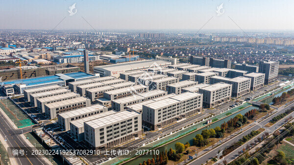 無(wú)人機(jī)高空拍攝工業(yè)廠區(qū)