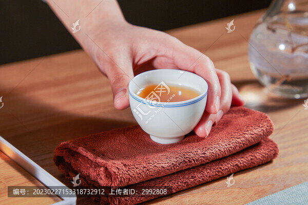 白瓷茶具