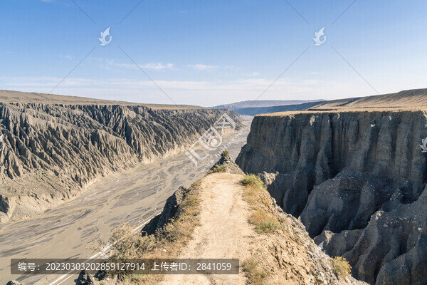 中國新疆獨山子的戈壁大峽谷