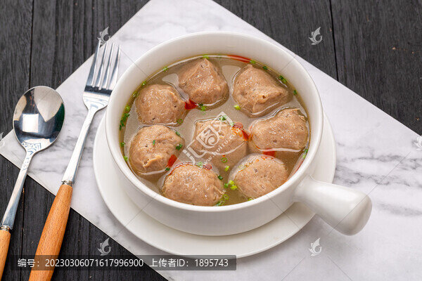 牛肉丸子湯