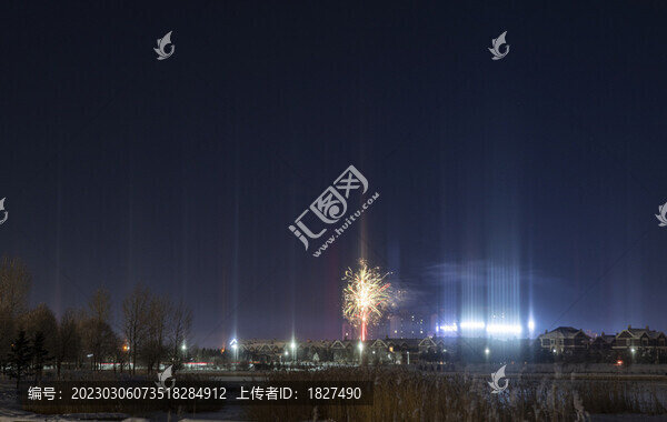 寒夜光柱