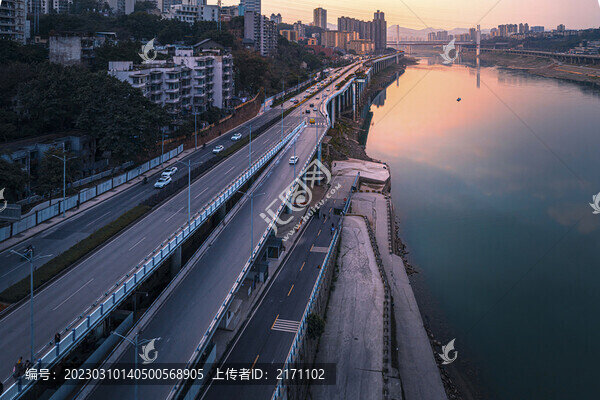 暮色沙濱路