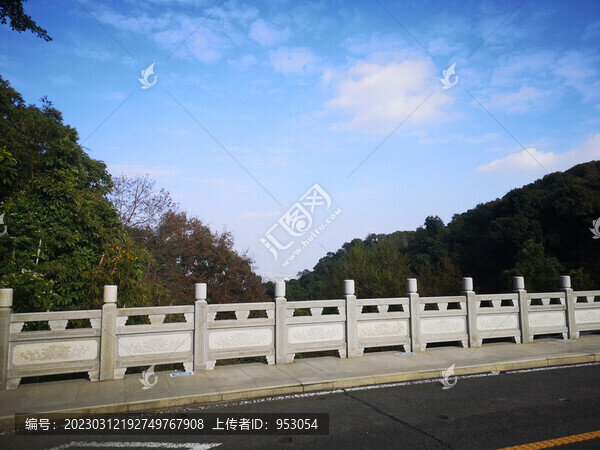 藍天