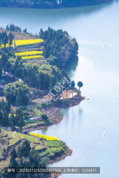 湖光山色