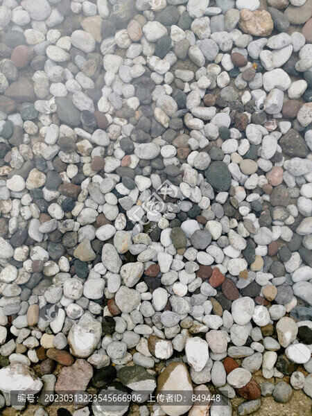水底鵝卵石