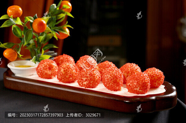 爆漿荔枝蝦球