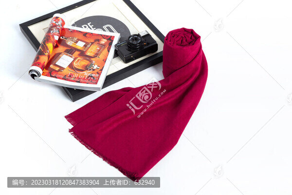 紅色圍巾